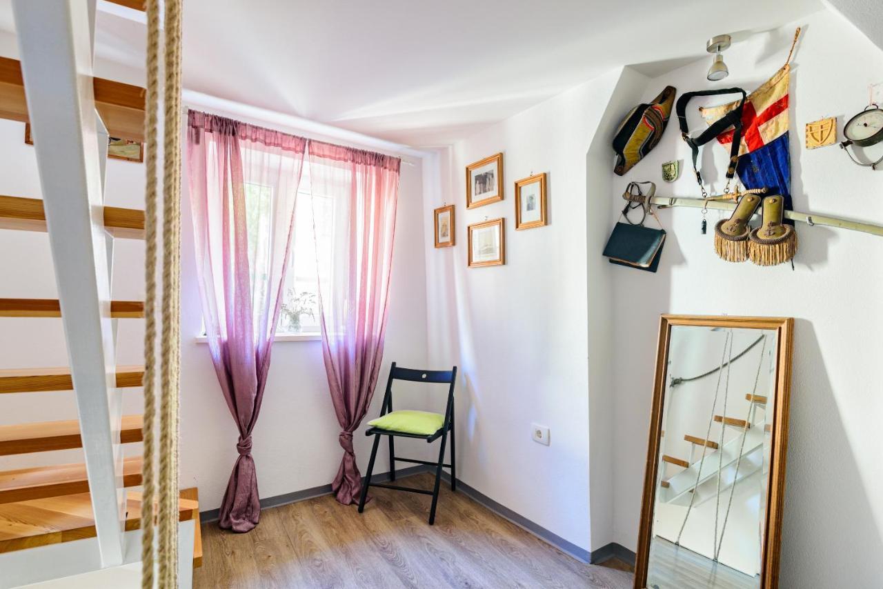 Nyaraló Jmj Ph Nono